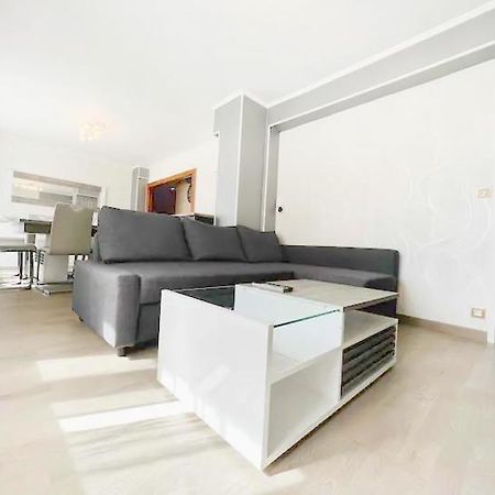 L'Amicale : 80 M², 6 Prs, 3 Ch, Centre Ville Dijon Eksteriør bilde