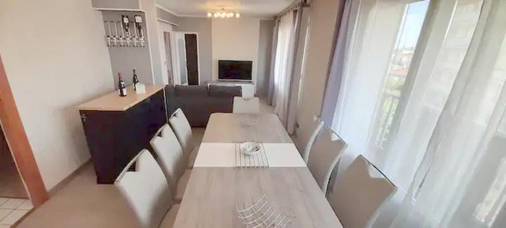 L'Amicale : 80 M², 6 Prs, 3 Ch, Centre Ville Dijon Eksteriør bilde
